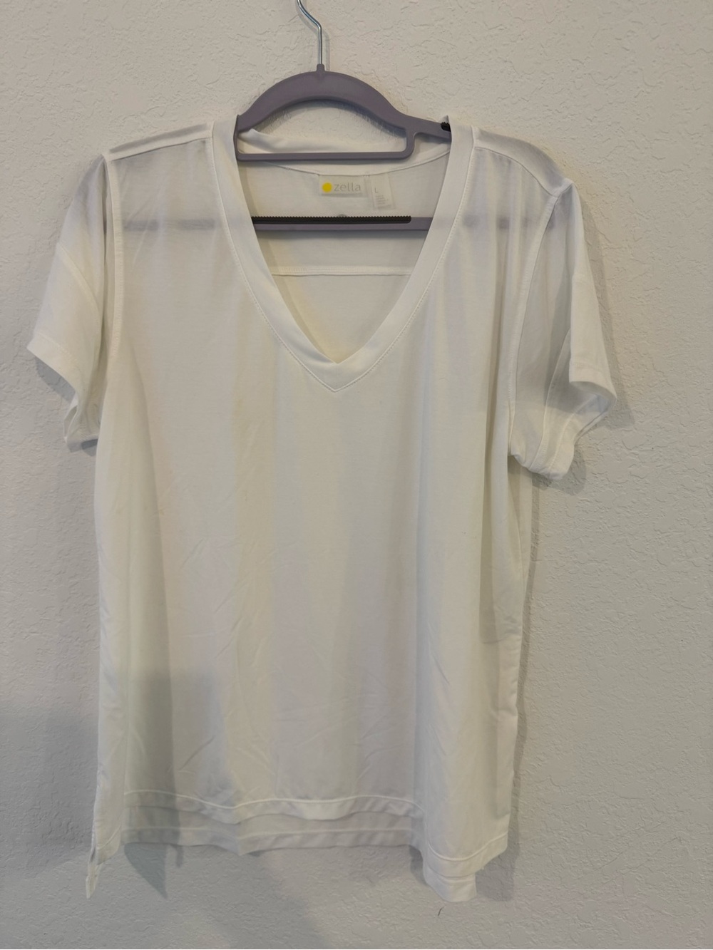 Zella White V-Neck Short Sleeve Performance Tee